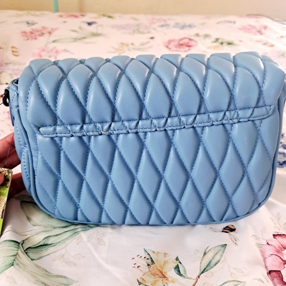 NWT Badgley Mischka Mini Quilted Messenger Bag 💢PRICE FIRM Not Accepting Offers - Picture 2 of 5